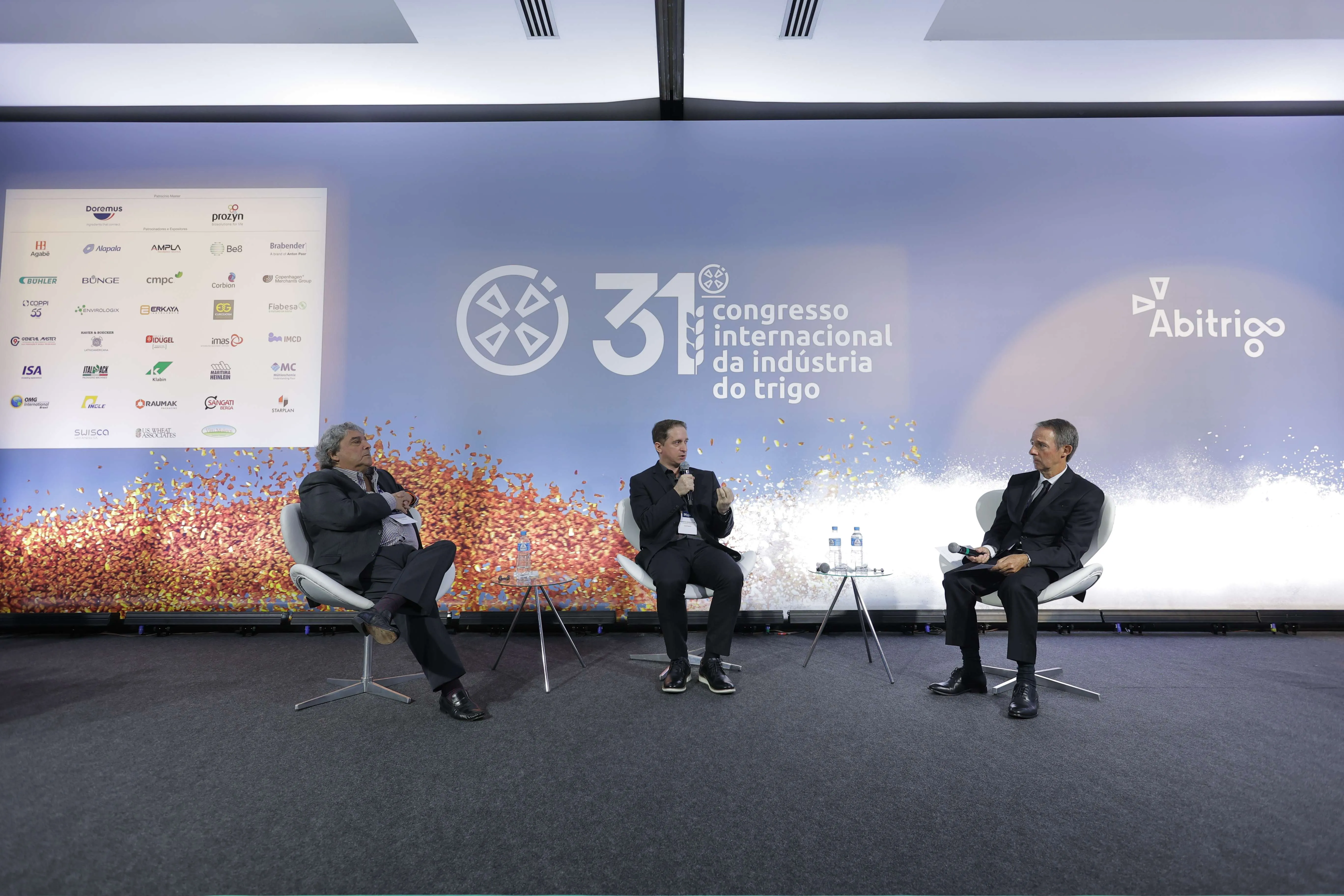  Mercado do trigo foi debatido na manhã desta quinta-feira, 24