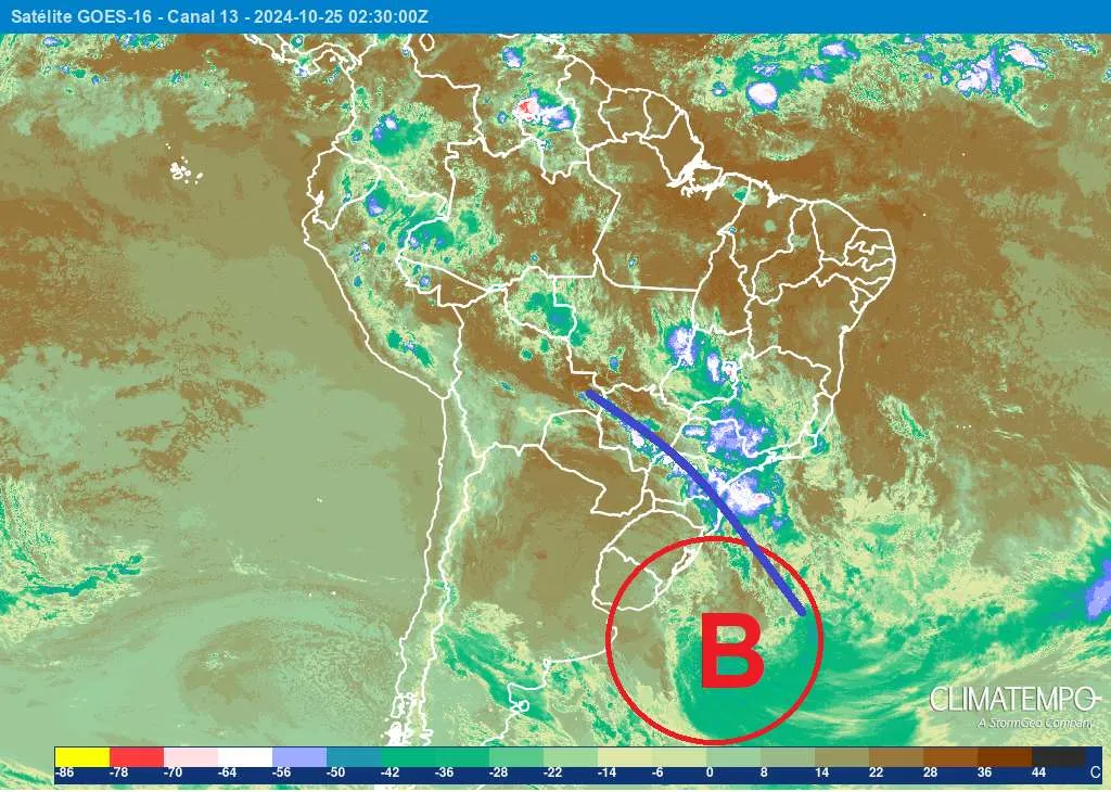 Ciclone extratropical, indicado pela letra B, e frente fria, indicada pela curva azul). se formaram sobre o Sul do Brasil em 24/10/24 (Imagem: GOES16/Climatempo)